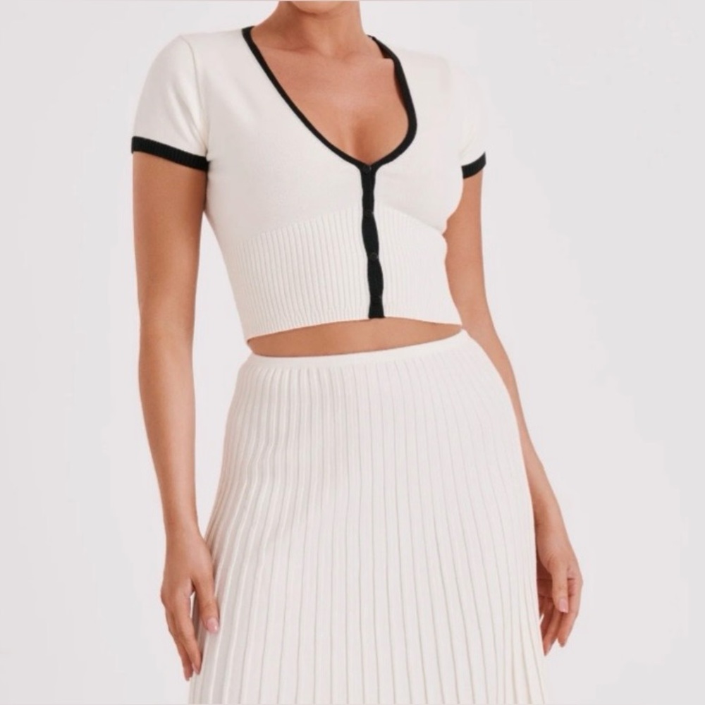 Jolene Contrast Button Up Knit Top || Meshki